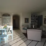 شقة Casa Magniflex - Sea View Flat With Swimming Pool