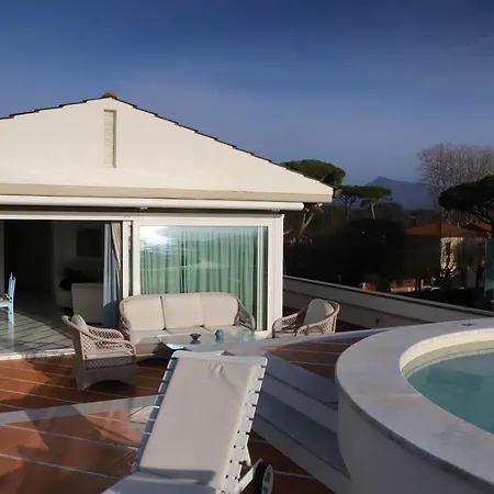 Casa Magniflex - Sea View Flat With Swimming Pool Апартаменты Форте-деи-Марми