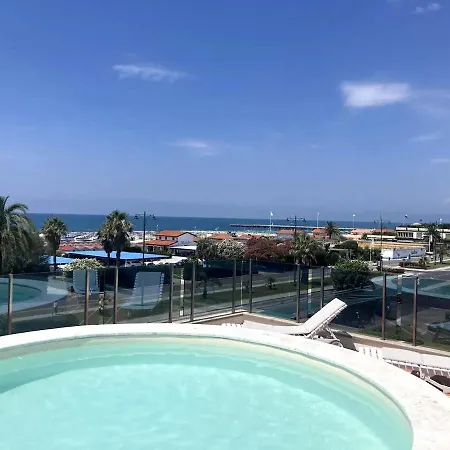 Casa Magniflex - Sea View Flat With Swimming Pool Апартаменты Форте-деи-Марми