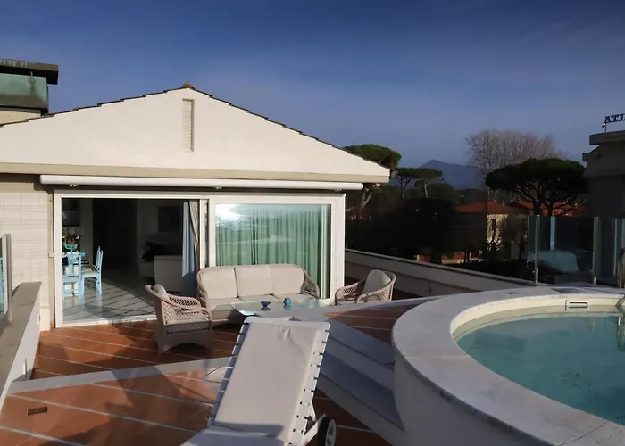 Casa Magniflex - Sea View Flat With Swimming Pool Lägenhet Forte dei Marmi